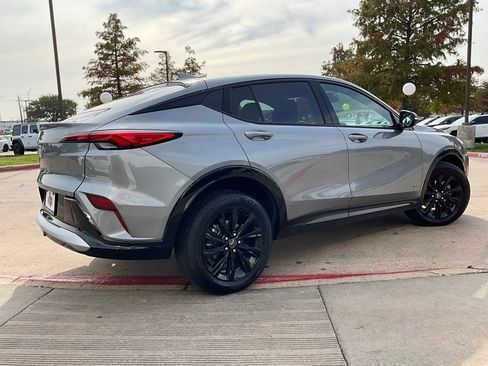 Used 2025 Buick Envista Sport Touring image 6