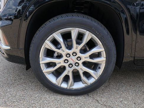 New 2026 GMC Acadia Denali AWD/4WD image 40