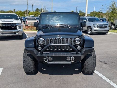 Used 2016 Jeep Wrangler Unlimited Rubicon w/ Connectivity Group image 2
