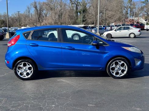 Used 2011 Ford Fiesta SES image 4