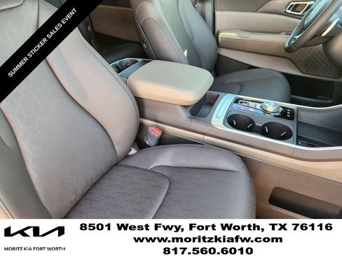 New 2026 Kia Carnival EX FWD image 10