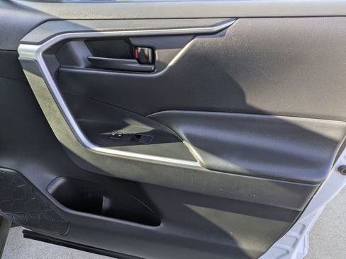 Used 2024 Toyota RAV4 LE image 32