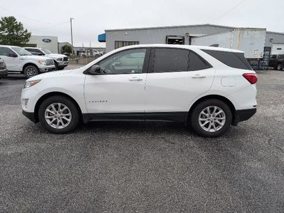 Used 2020 Chevrolet Equinox LS w/ LS Convenience Package
