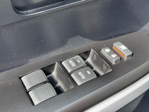 Used 2019 Toyota Tundra Platinum image 28