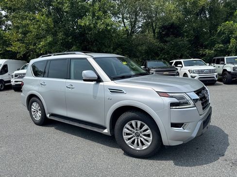 Used 2022 Nissan Armada SV AWD/4WD image 1
