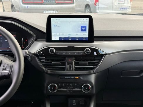 New 2026 Ford Escape Active image 8