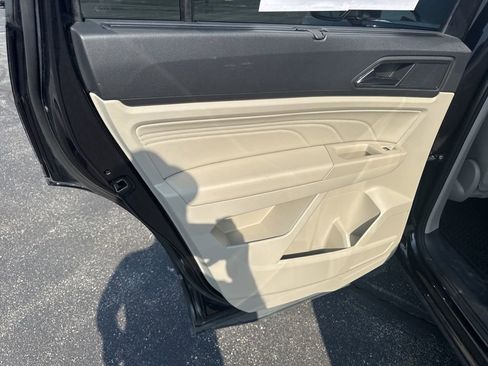 Used 2023 Volkswagen Atlas SE AWD/4WD image 39