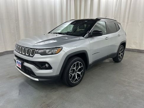 Used 2025 Jeep Compass Limited AWD/4WD image 2