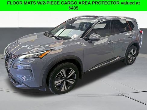 Used 2023 Nissan Rogue SL FWD image 2