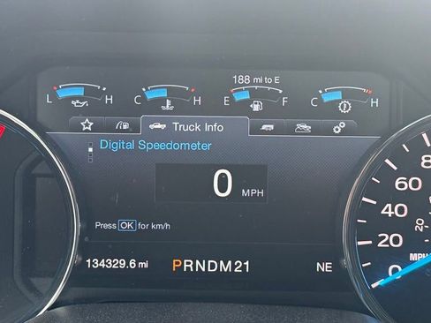 Used 2017 Ford F150 Lariat w/ Equipment Group 502A Luxury AWD/4WD image 14