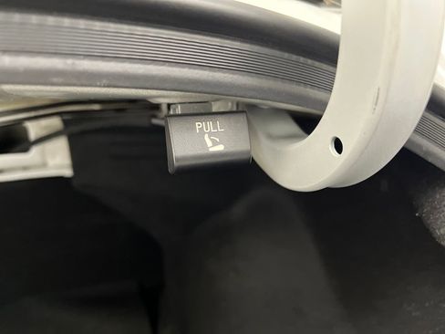 Used 2024 Hyundai Elantra SEL image 28