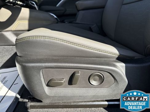 Used 2023 Chevrolet Colorado ZR2 w/ ZR2 Convenience Package III image 14