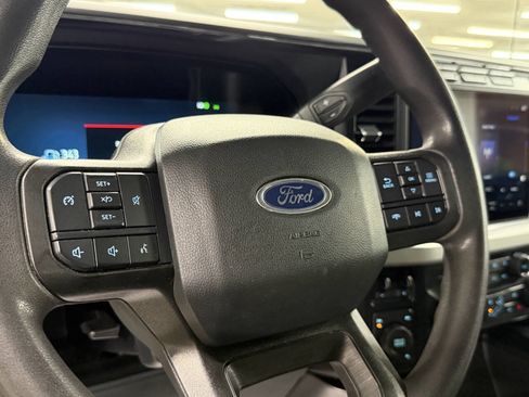 Used 2023 Ford F250 XLT w/ XLT Premium Package AWD/4WD image 25