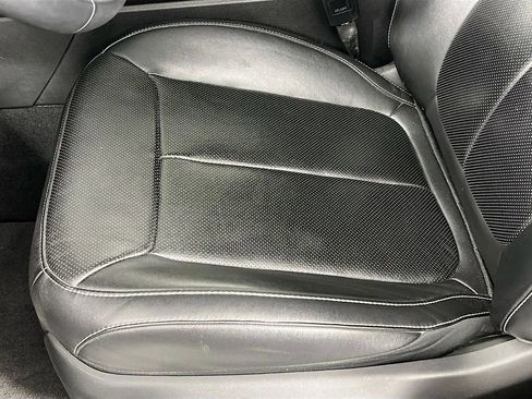 Used 2022 Jeep Grand Cherokee Limited w/ Luxury Tech Group II image 19