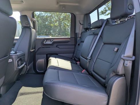 New 2026 GMC Sierra 2500 Denali w/ Denali Reserve Package AWD/4WD image 13