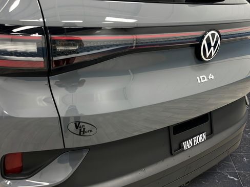Used 2025 Volkswagen ID.4 Pro AWD/4WD image 35