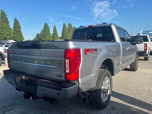 Used 2022 Ford F350 Platinum AWD/4WD image 5