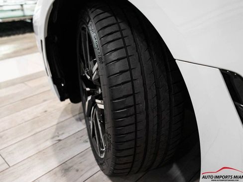 Used 2022 BMW i4 eDrive40 w/ M Sport Package image 96