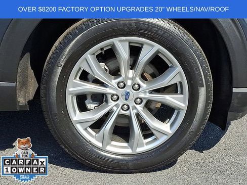 Used 2023 Ford Explorer XLT w/ Equipment Group 202A AWD/4WD image 11