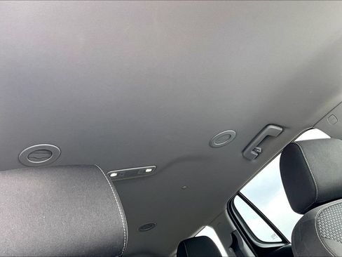 Used 2023 GMC Acadia SLE w/ Driver Convenience Package FWD image 21