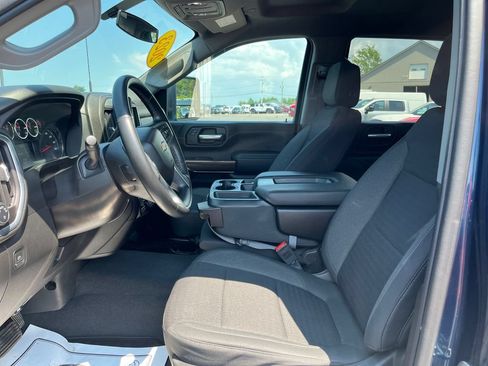 Used 2023 Chevrolet Silverado 3500 LT w/ Convenience Package AWD/4WD image 11