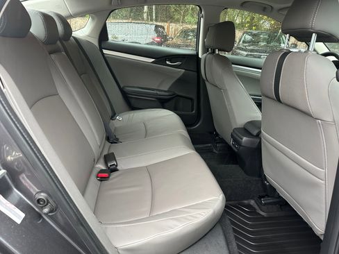 Used 2016 Honda Civic Touring image 12