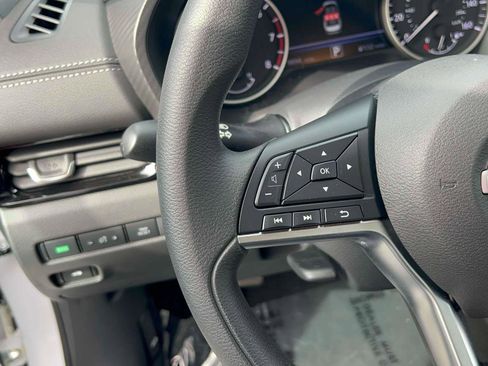 Used 2025 Nissan Sentra SV image 21