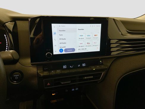 Used 2025 Toyota Camry LE image 26