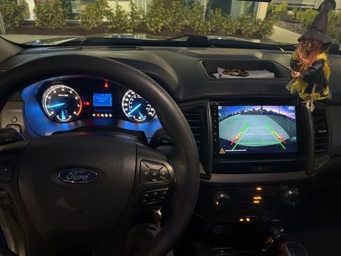 Used 2019 Ford Ranger XL w/ Equipment Group 101A Mid image 11