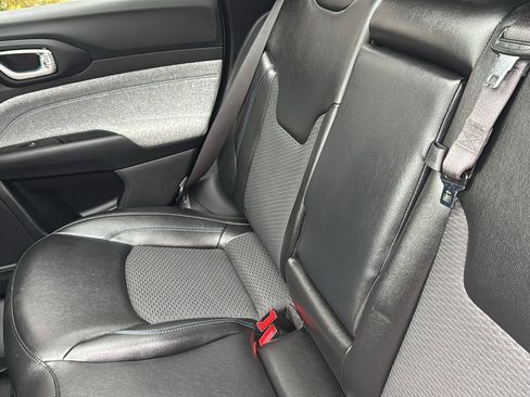 Certified 2022 Jeep Compass Latitude w/ Sun and Sound Group image 30