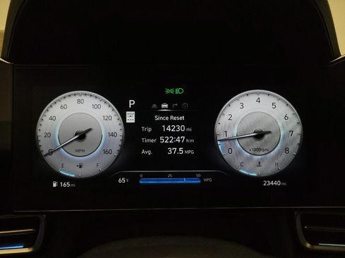 Used 2024 Hyundai Elantra SEL FWD image 23