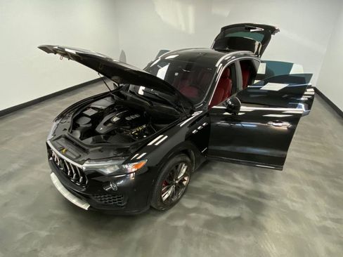 Used 2018 Maserati Levante GranLusso image 49