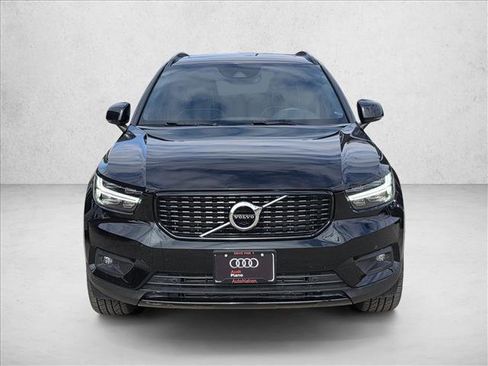 Used 2020 Volvo XC40 T5 R-Design w/ Protection Package Premier image 2