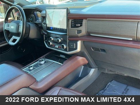 Used 2022 Ford Expedition Max Limited image 22