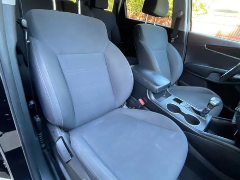 Used 2019 Kia Sorento LX w/ LX Convenience Package image 35