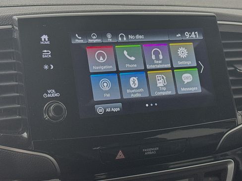 Certified 2020 Honda Pilot Touring image 15