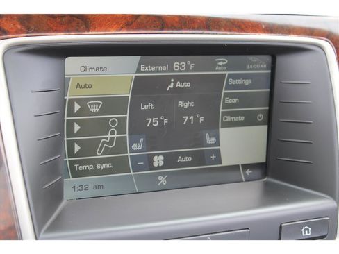 Used 2007 Jaguar XK Convertible RWD image 32
