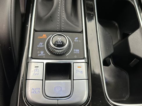 Used 2025 Kia Telluride S AWD/4WD image 21