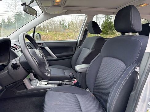 Used 2015 Subaru Forester 2.5i Premium w/ All-Weather Package image 17