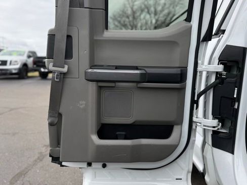 Used 2019 Ford F150 XLT w/ Trailer Tow Package image 21