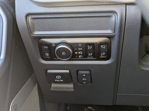 Used 2025 Ford F150 Lariat w/ Equipment Group 501A Mid image 16