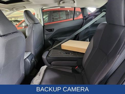 Used 2025 Subaru Crosstrek 2.0i Premium image 12