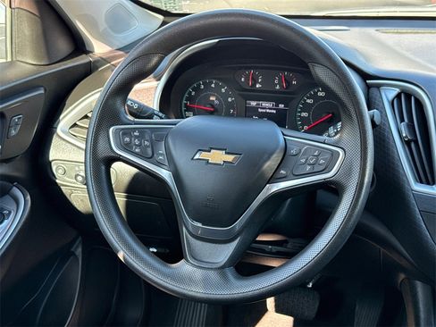 Used 2023 Chevrolet Malibu LT image 23