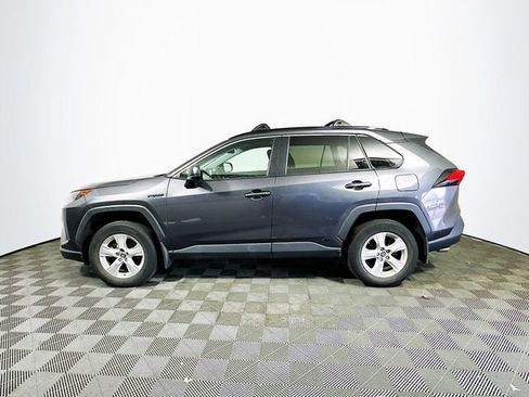 Used 2020 Toyota RAV4 LE w/ All Weather Liner Package image 5