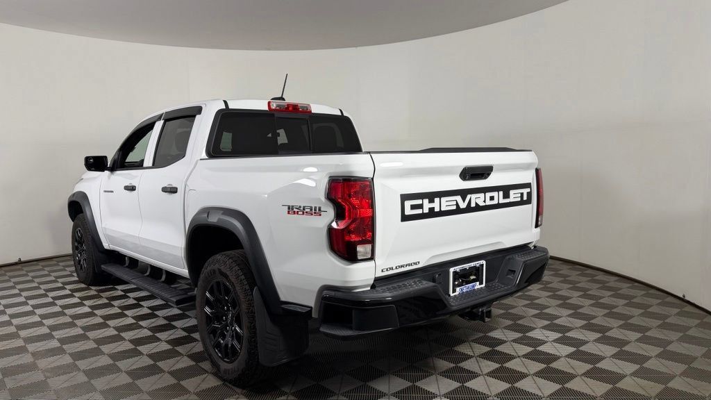 Used 2023 Chevrolet Colorado Trail Boss w/ Advanced Trailering Package AWD/4WD image 6