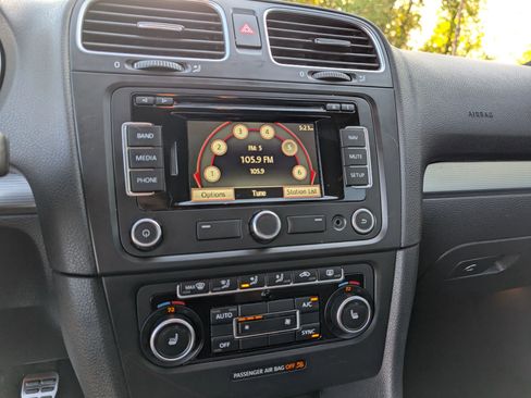 Used 2013 Volkswagen Golf R 2-Door image 22