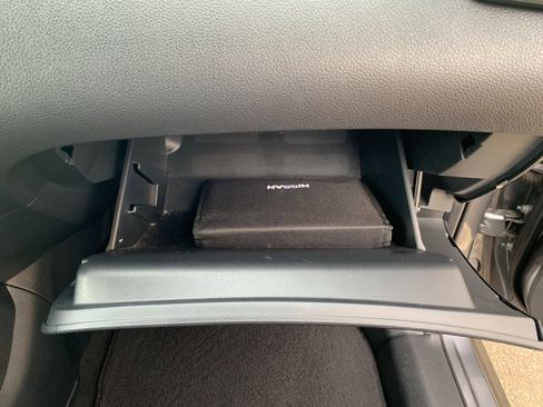 Used 2016 Nissan Rogue SV AWD/4WD image 38