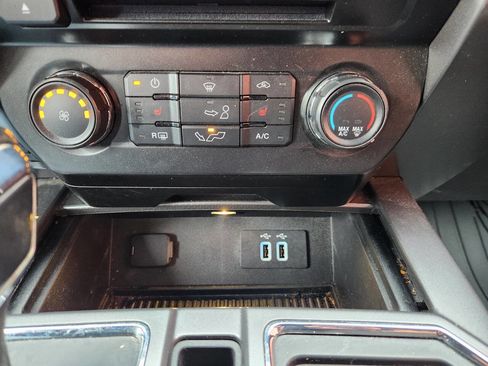 Used 2016 Ford F150 XLT w/ Equipment Group 302A Luxury image 21