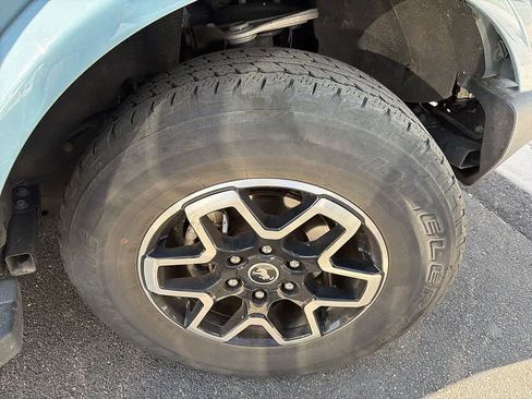 Used 2022 Ford Bronco Outer Banks image 4