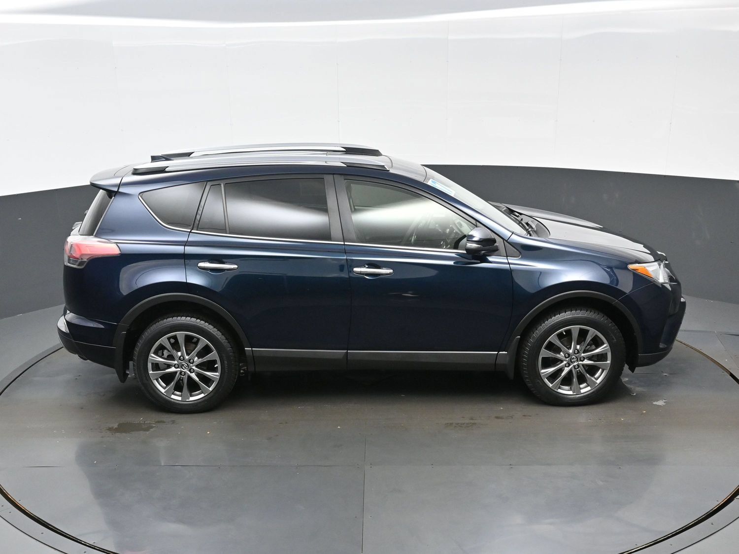 Used 2017 Toyota RAV4 Limited w/ Carpet Mat Package AWD/4WD image 43